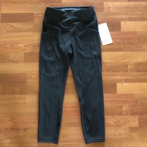 Lululemon Time to Sweat Crop 23”